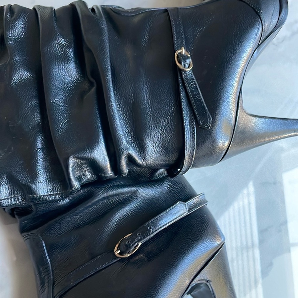 Women’s booths size 5 black leather-mid-calf slouch booths soft faux leather